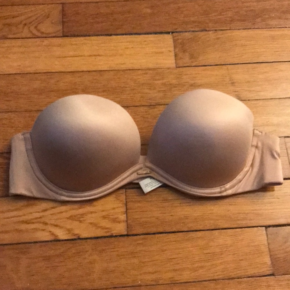 Victoria Secret Strapless bra